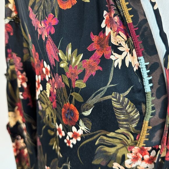 Johnny Was Workshop Bohemian Floral Blouse Size S - Picture 5 of 12